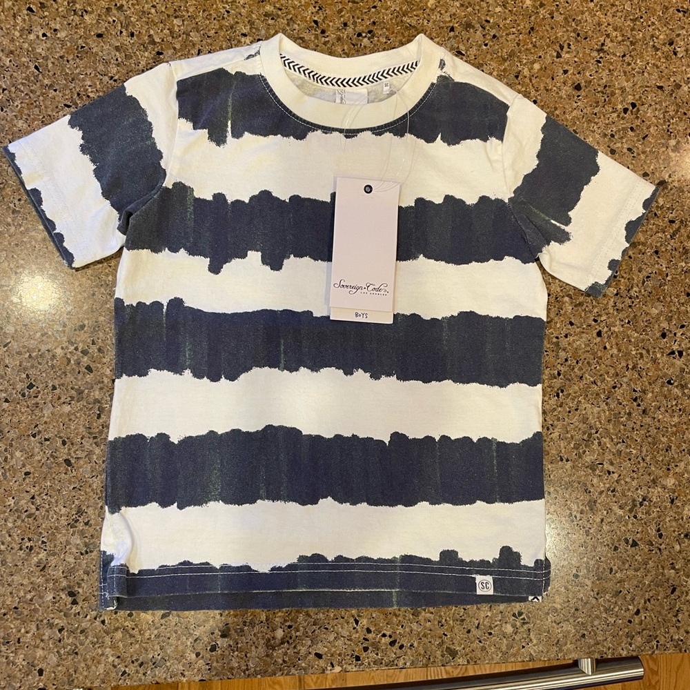 NEW Boys t-shirt